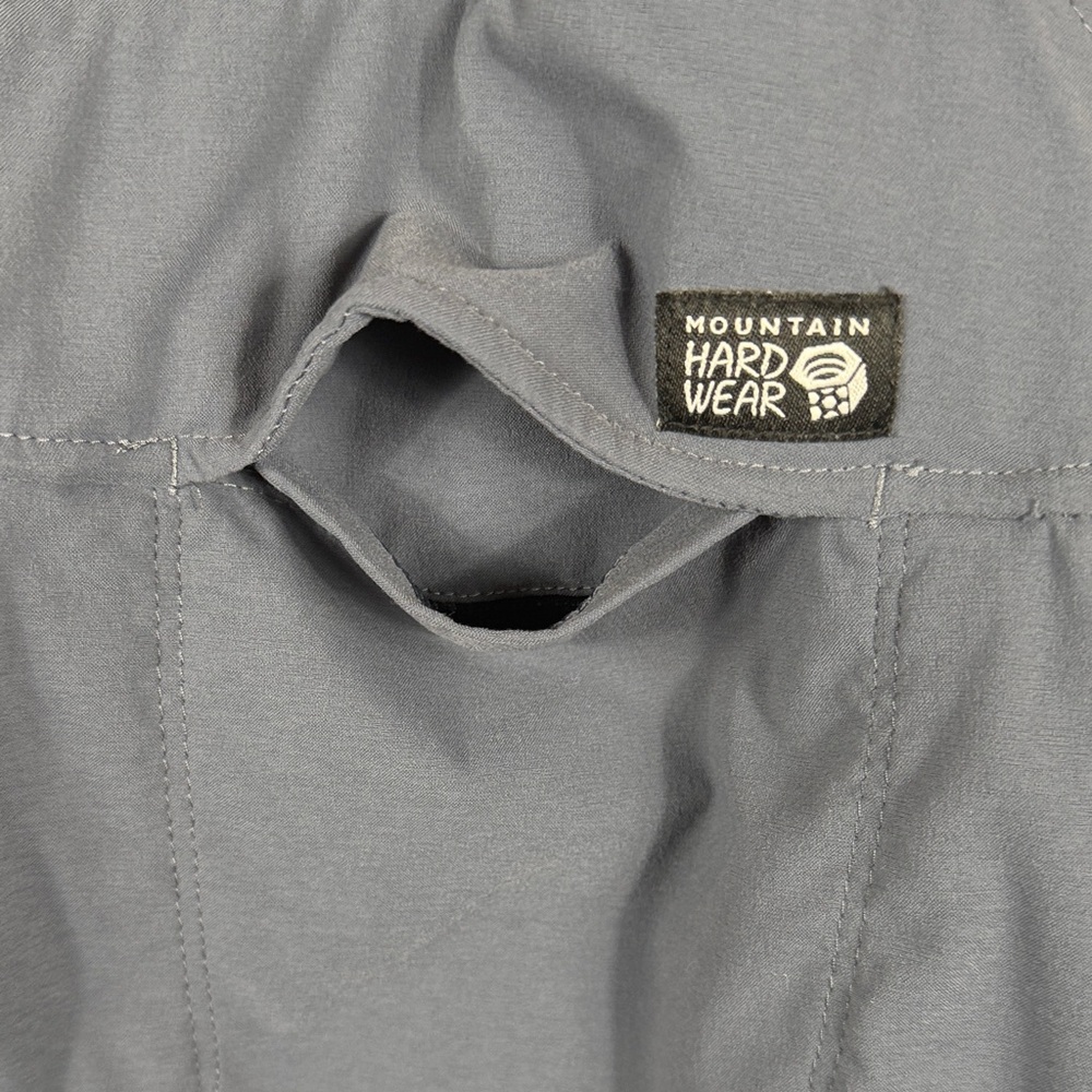 Mountain Hardwear‎ Women's Mini Skort in Slate Gray. Size S. Length: 15 inches - Picture 6 of 8